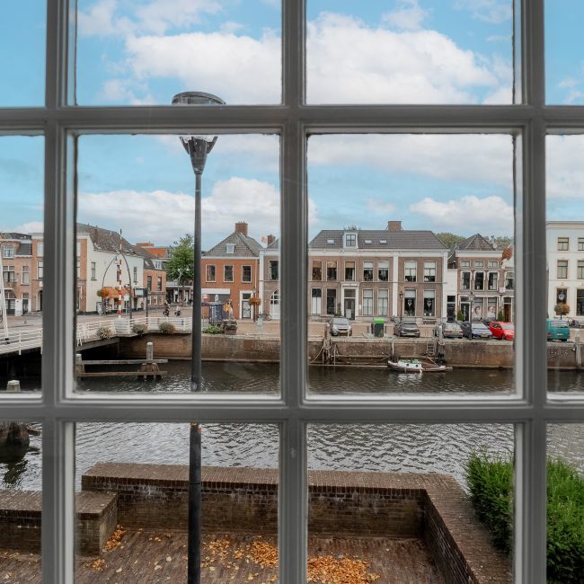 Verbouw monumentaal grachtenpand aan de stadsmuur