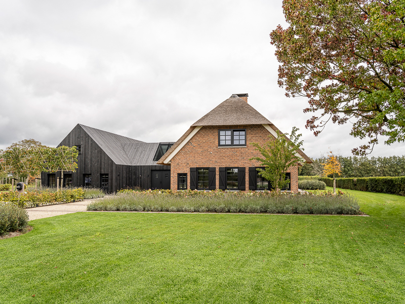 Moderne woonboerderij